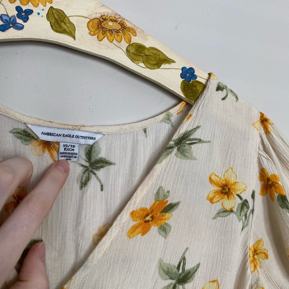 American eagle floral cottage core top boho crop flowers yellow cream size xs - Picture 5 of 6